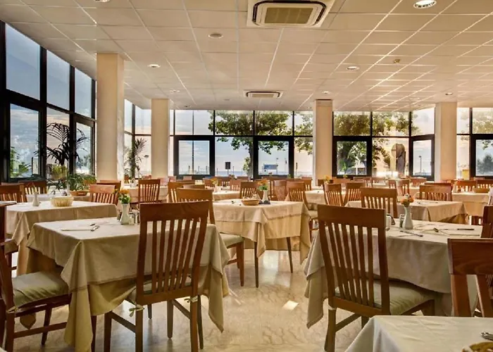 Atlas Hotel 3*